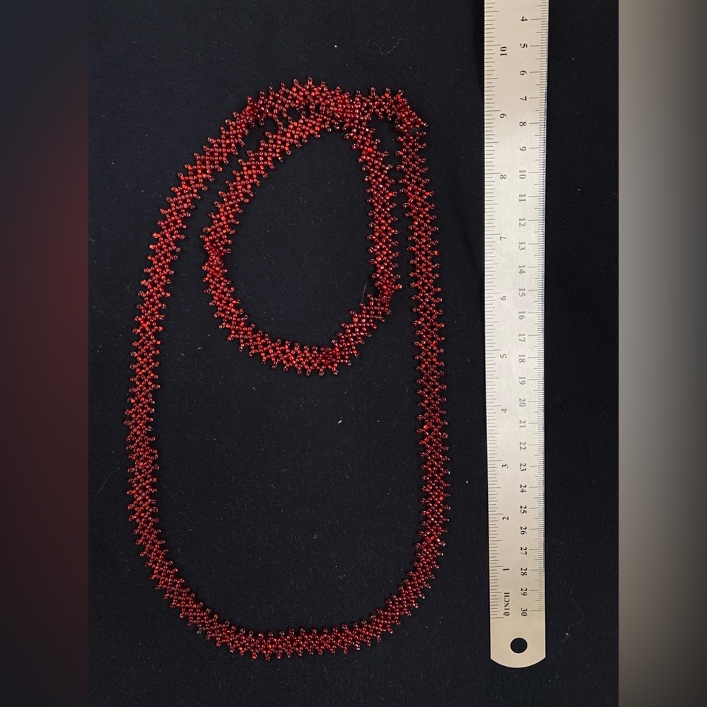 VINTAGE RED SEAD BEAD LONG NECKLACE